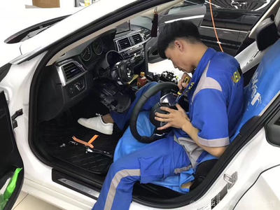 港馳汽車裝飾服務(wù) 個(gè)性化定制，為愛車注入靈魂與品味